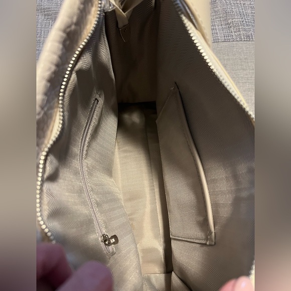 Faux Leather Look Handbag - Picture 11 of 11